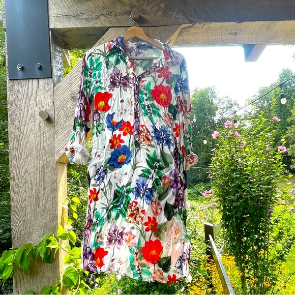 Zara Dresses & Skirts - NWOT Zara Floral Dress